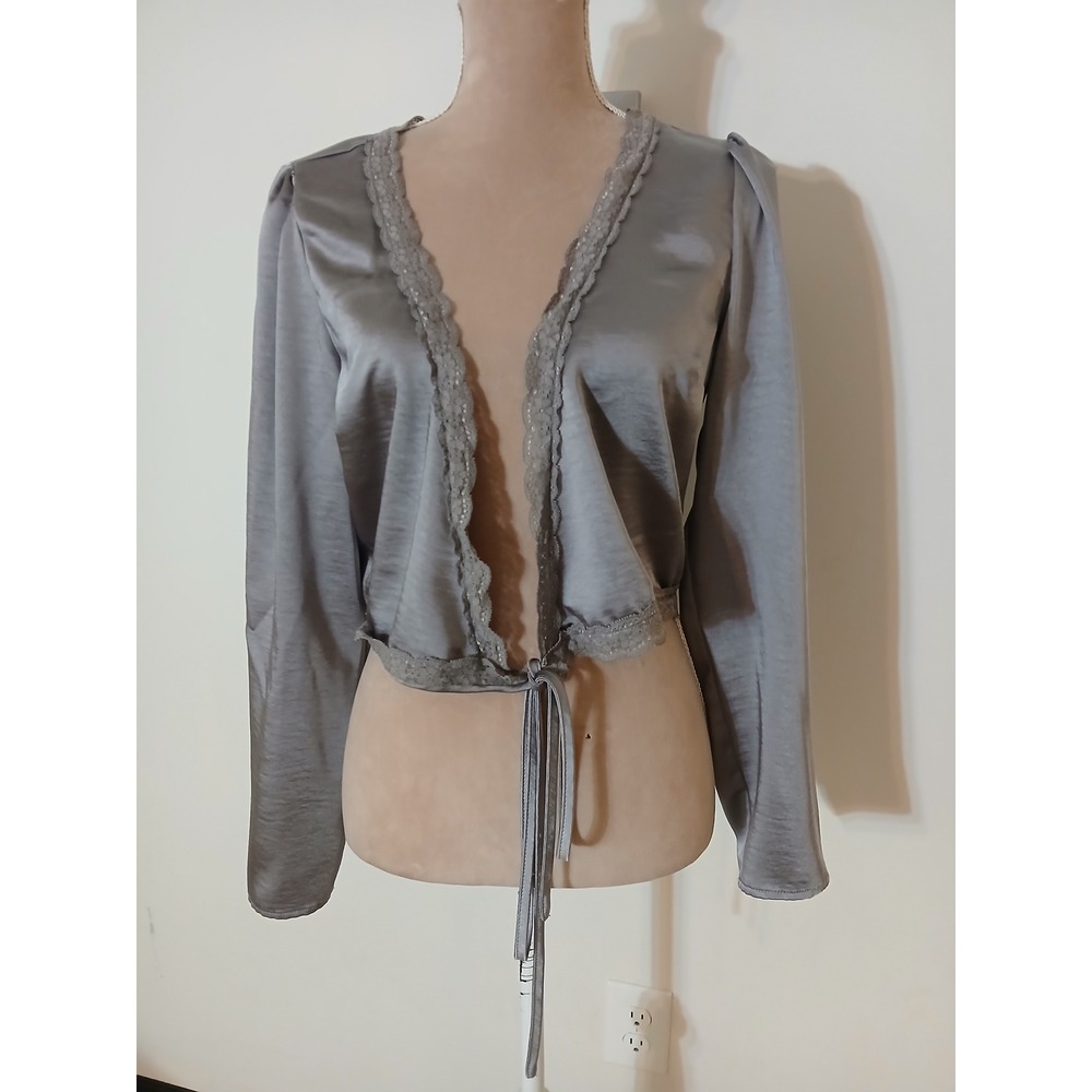 Forever 21 Silver Gray Satin Lace Trim Tie Front Cropped Cardigan Top Womens M
